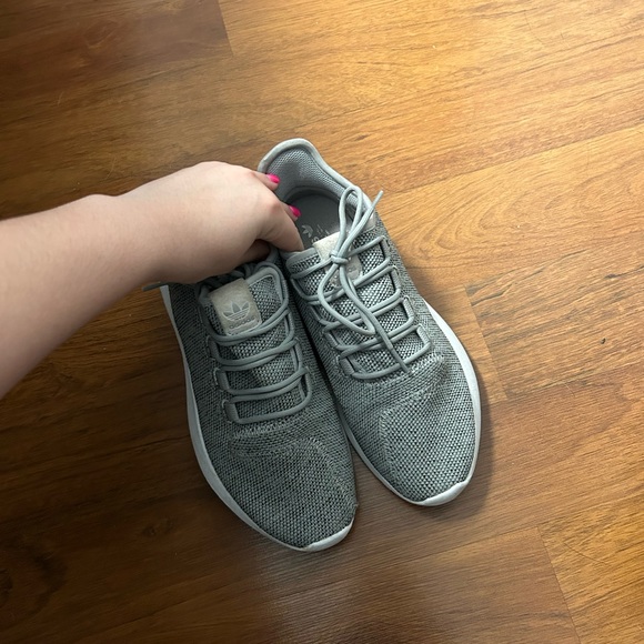 Addidas running shoes - Picture 2 of 3